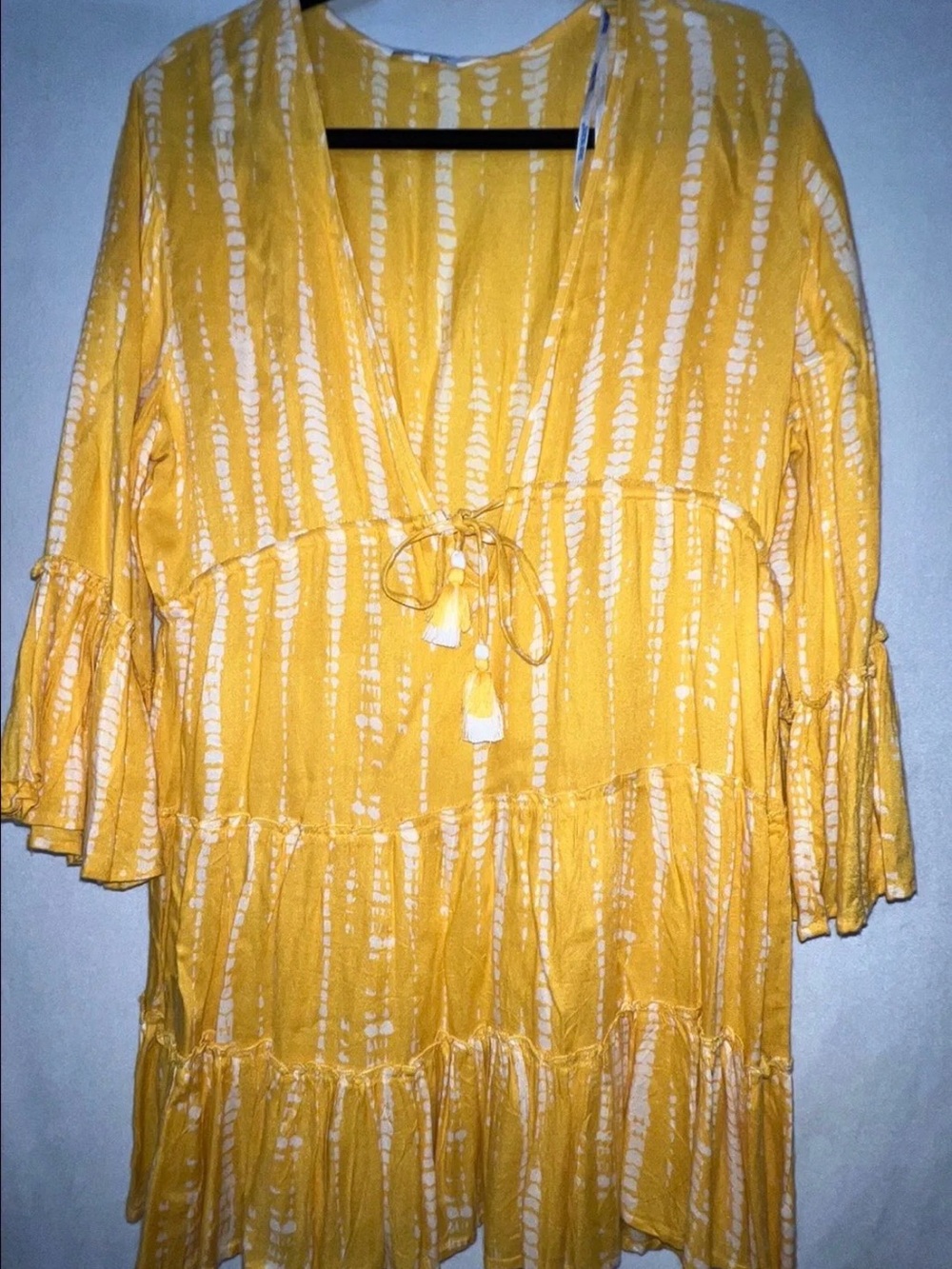 Blue Island Medium Women’s Yellow Tie-Dye V-Neck Tunic Top/Dress PTP 23" Rayon